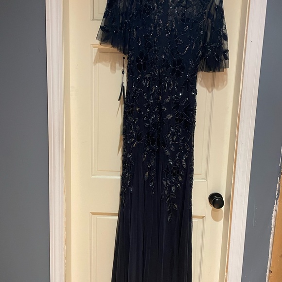 Adriana Papell floor length dress. Size 8. Midnight blue - Picture 1 of 3